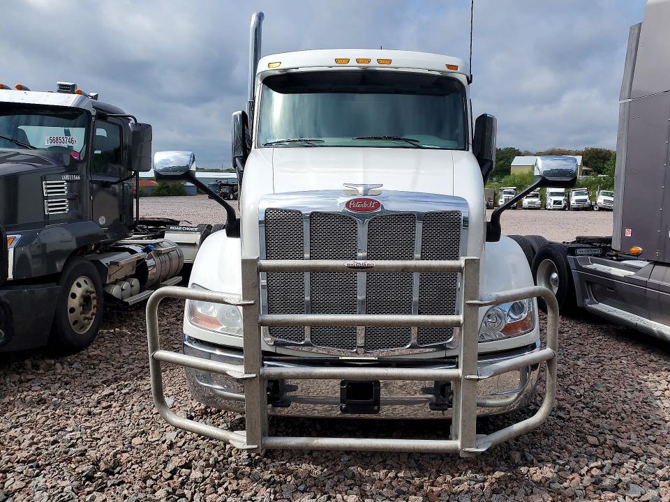 Продажа на аукционе авто 2019 Peterbilt 579, vin: 1XPBDP9X4KD235663, номер лота: 65876916