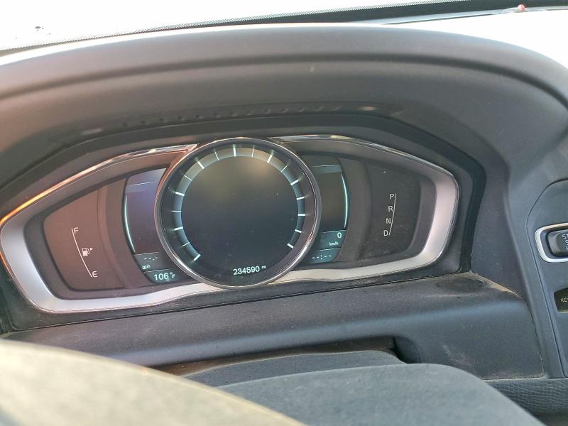 2014 Volvo Xc60 მანქანა იყიდება აუქციონზე, vin: YV4902DZ3E2545324, აუქციონის ნომერი: 67450316