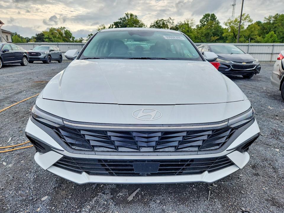 2025 Hyundai Elantra მანქანა იყიდება აუქციონზე, vin: KMHLN4DJ3SU173169, აუქციონის ნომერი: 69692306