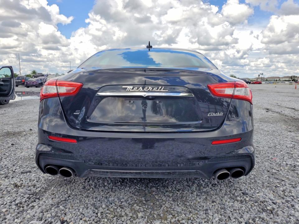 2018 Maserati Ghibli მანქანა იყიდება აუქციონზე, vin: ZAM57YSS0J1268732, აუქციონის ნომერი: 67395936