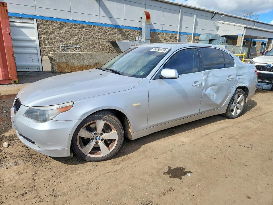 2007 Bmw 530 მანქანა იყიდება აუქციონზე, vin: WBANF735X7CU24148, აუქციონის ნომერი: 69869026