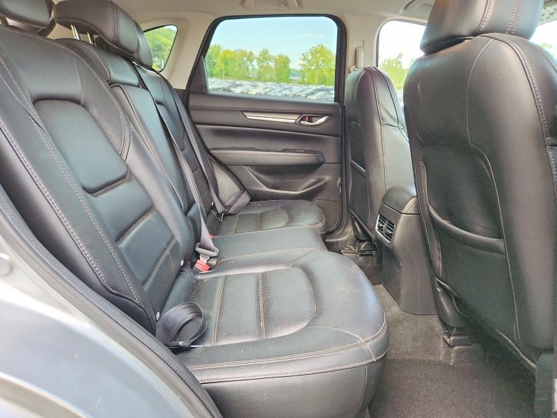 68495156 :رقم المزاد ، JM3KFBDL6H0139270 vin ، 2017 Mazda Cx-5 مزاد بيع