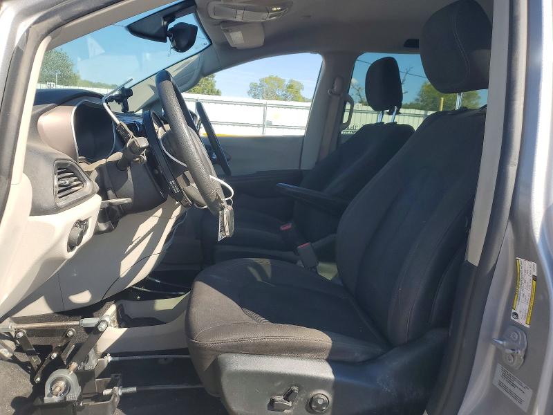 68564886 :رقم المزاد ، 2C4RC1DG1HR676082 vin ، 2017 Chrysler Pacifica مزاد بيع