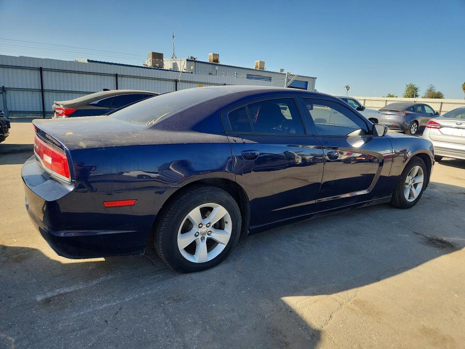 69376086 :رقم المزاد ، 2C3CDXBGXDH563342 vin ، 2013 Dodge Charger مزاد بيع