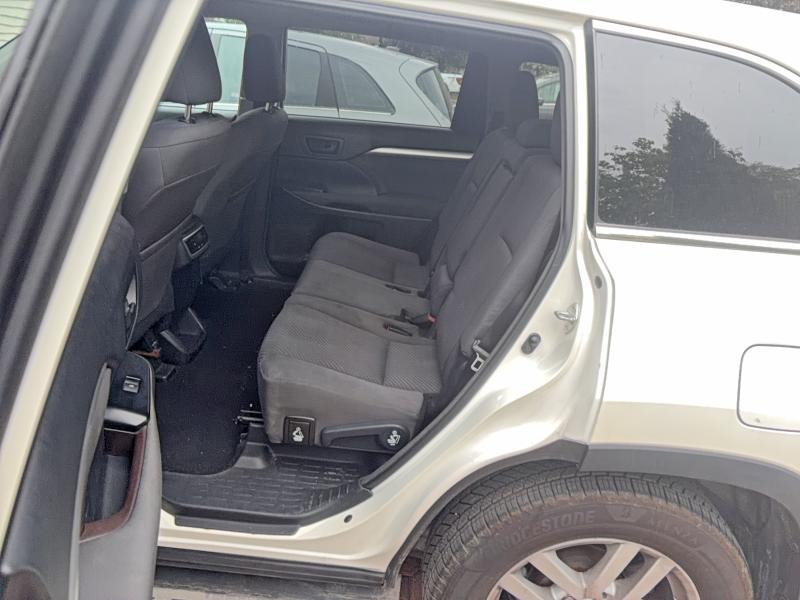 Aukcja sprzedaży 2015 Toyota Highlander, vin: 5TDBKRFH7FS204496, numer aukcji: 71108596