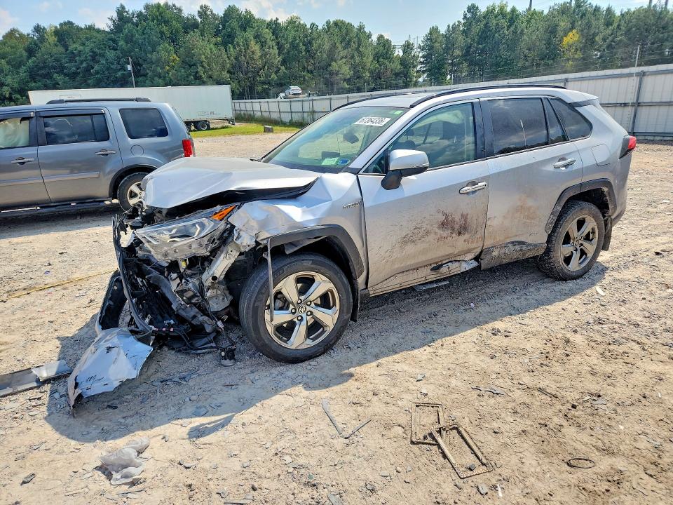 Auction sale of the 2019 Toyota Rav4, vin: JTMDWRFV3KD036297, lot number: 67364336