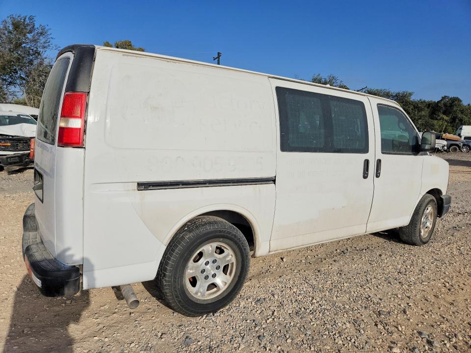 61426166 :رقم المزاد ، 1GCSGAFX0D1172415 vin ، 2013 Chevrolet Express G1500 مزاد بيع