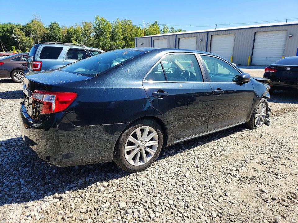 68033536 :رقم المزاد ، 4T4BF1FK5ER337528 vin ، 2014 Toyota Camry مزاد بيع