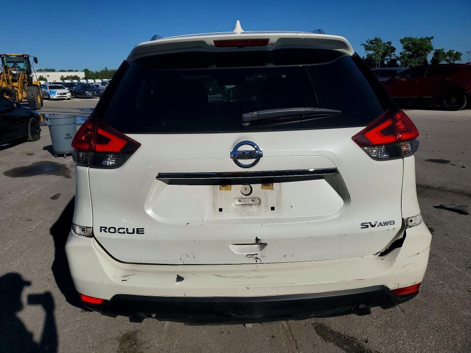 67807026 :رقم المزاد ، KNMAT2MV5JP508177 vin ، 2018 Nissan Rogue مزاد بيع
