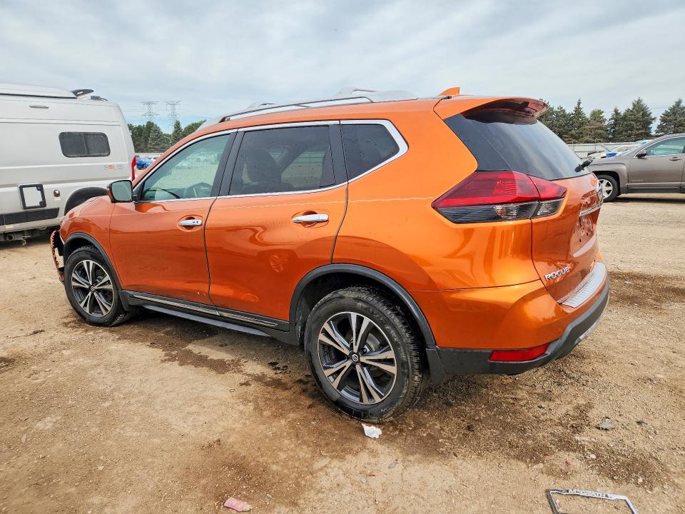 2018 Nissan Rogue მანქანა იყიდება აუქციონზე, vin: 5N1AT2MV9JC714315, აუქციონის ნომერი: 68403666