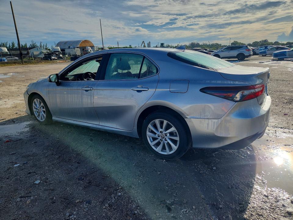 Aukcja sprzedaży 2021 Toyota Camry, vin: 4T1C11AK0MU561647, numer aukcji: 67977386