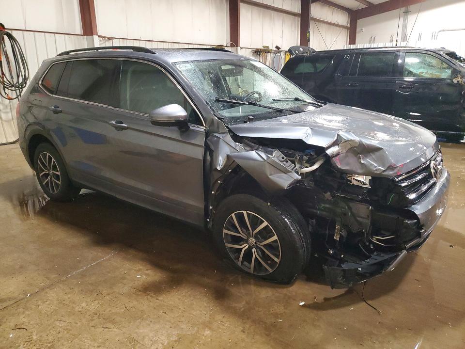 70693566 :رقم المزاد ، 3VV2B7AX9KM014536 vin ، 2019 Volkswagen Tiguan مزاد بيع