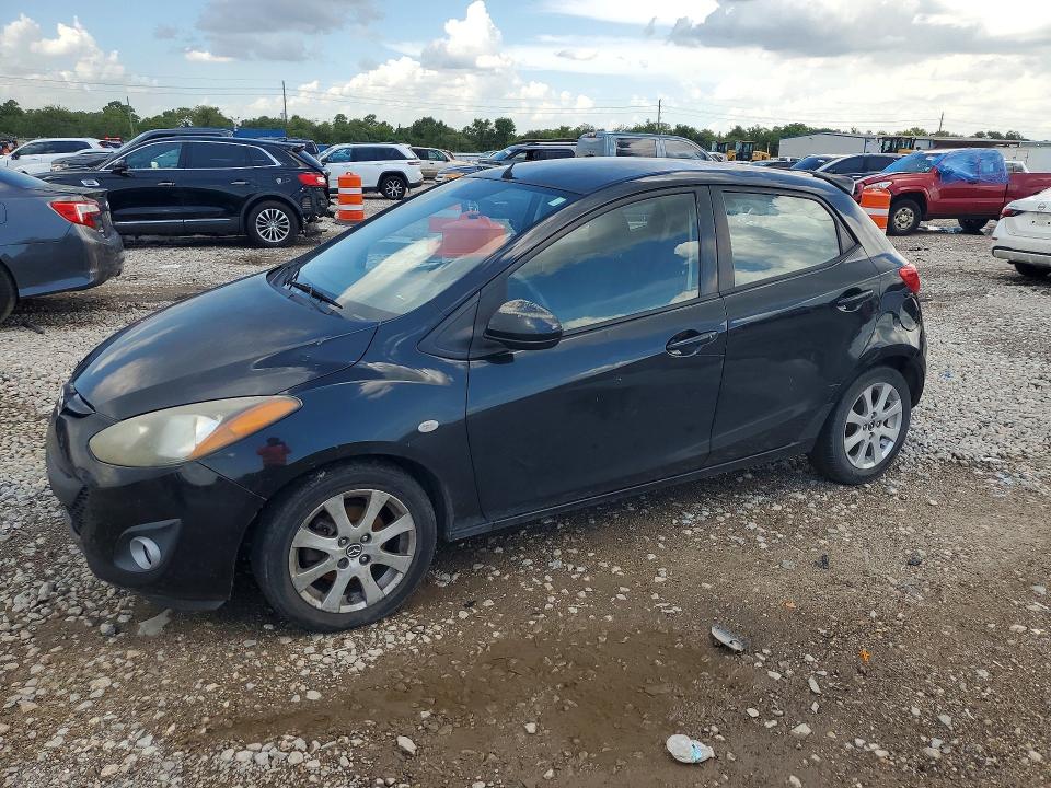 68461846 :رقم المزاد ، JM1DE1LY7E0175797 vin ، 2014 Mazda Mazda2 مزاد بيع
