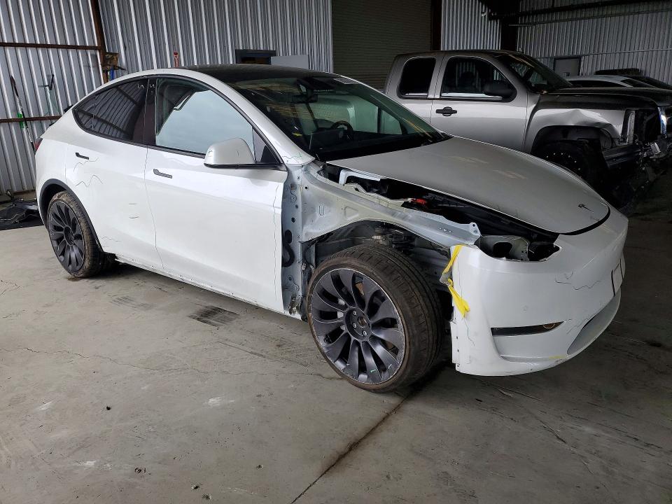 Продажа на аукционе авто 2020 Tesla Model Y, vin: 5YJYGDEE4LF051159, номер лота: 68856076