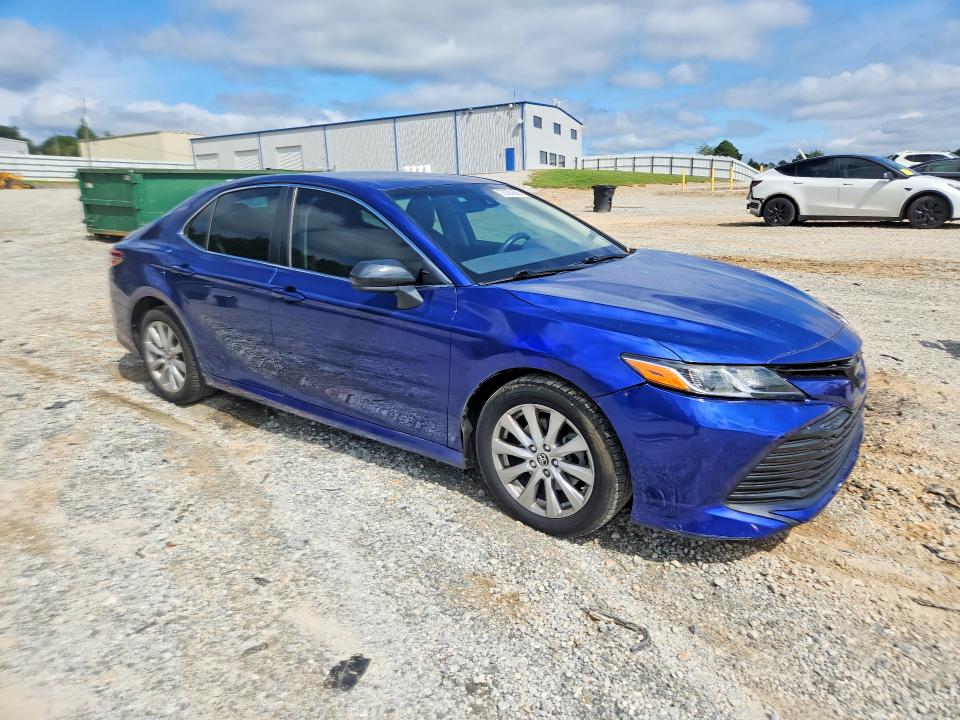 70294336 :رقم المزاد ، JTNB11HK5J3015574 vin ، 2018 Toyota Camry مزاد بيع
