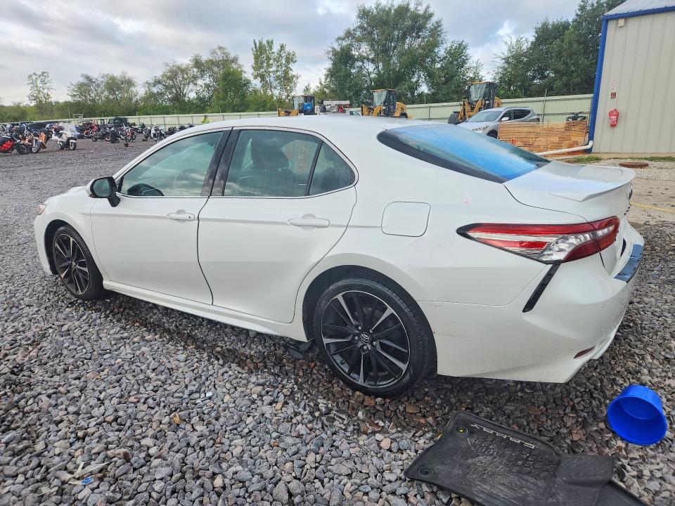 2018 Toyota Camry მანქანა იყიდება აუქციონზე, vin: 4T1B61HK2JU101064, აუქციონის ნომერი: 67873196