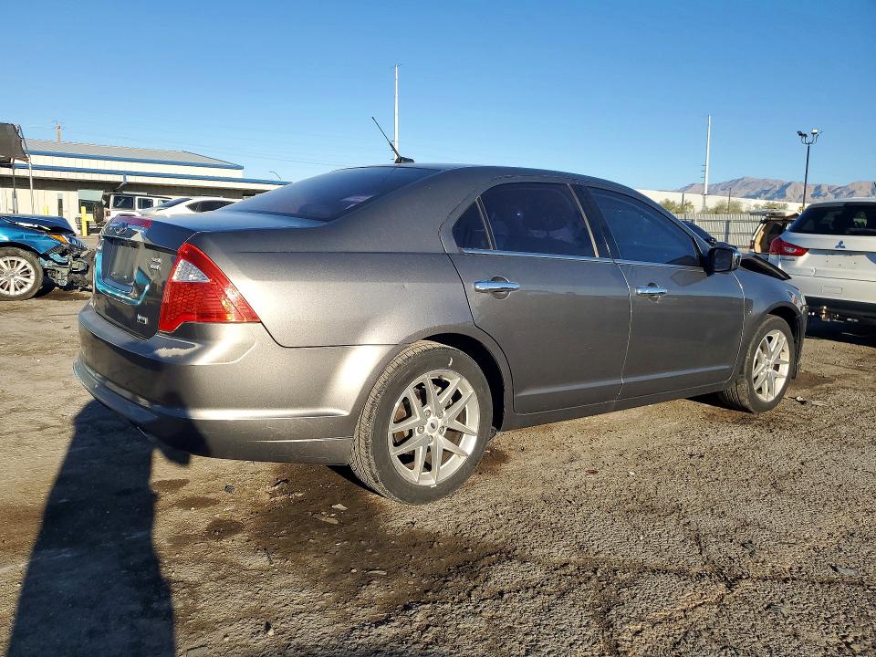 2010 Ford Fusion მანქანა იყიდება აუქციონზე, vin: 3FAHP0CG1AR271406, აუქციონის ნომერი: 70821666