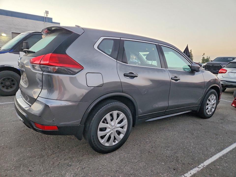 69338176 :رقم المزاد ، JN8AT2MT9JW459395 vin ، 2018 Nissan Rogue مزاد بيع