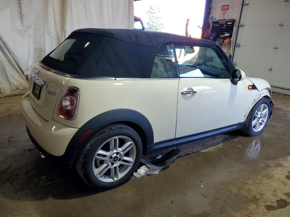 Auction sale of the 2011 Mini Cooper, vin: WMWZN3C56BT265019, lot number: 70004676