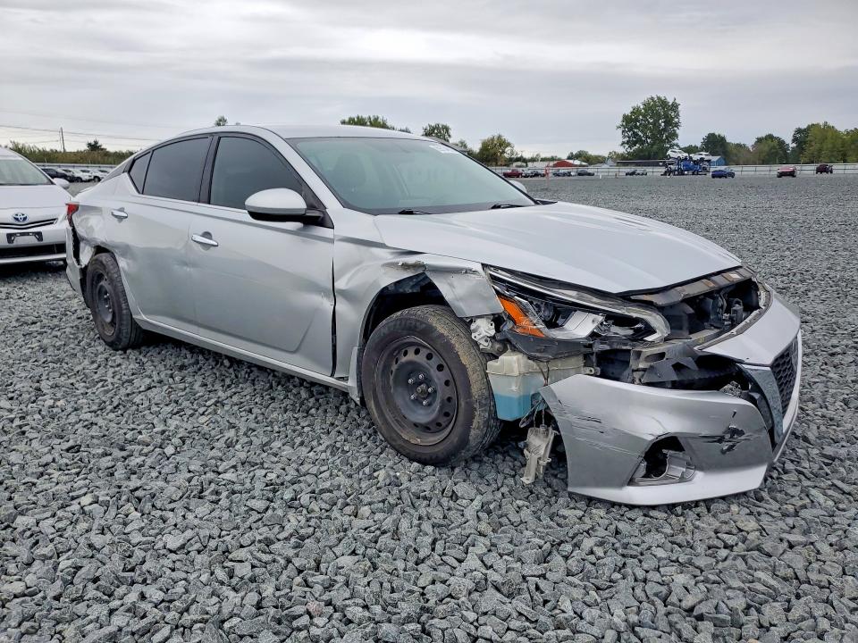 2019 Nissan Altima მანქანა იყიდება აუქციონზე, vin: 1N4BL4BW8KN310871, აუქციონის ნომერი: 69734626