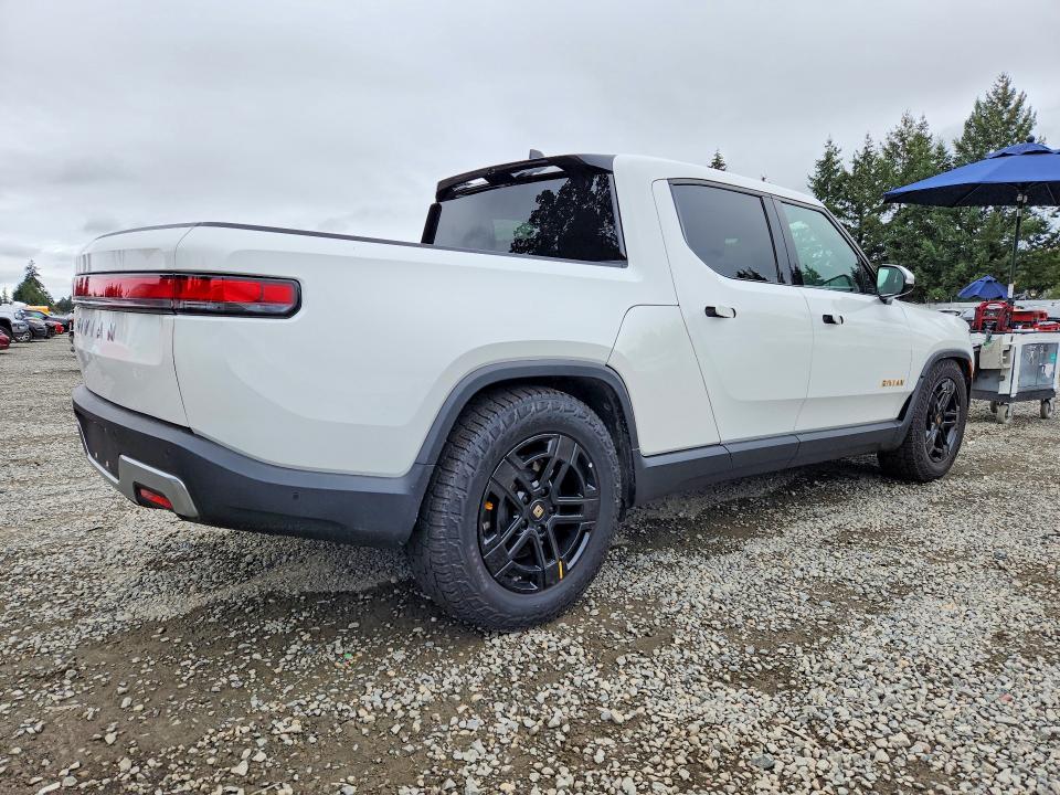69649046 :رقم المزاد ، 7FCTGAAA9PN019398 vin ، 2023 Rivian R1t مزاد بيع