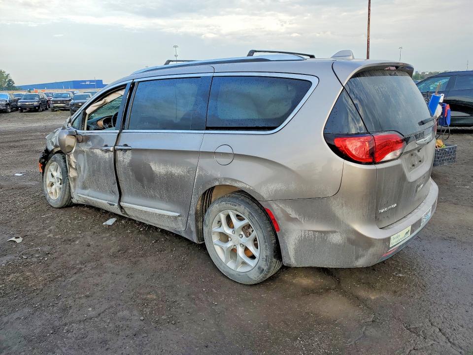 68050066 :رقم المزاد ، 2C4RC1EG4HR684143 vin ، 2017 Chrysler Pacifica مزاد بيع