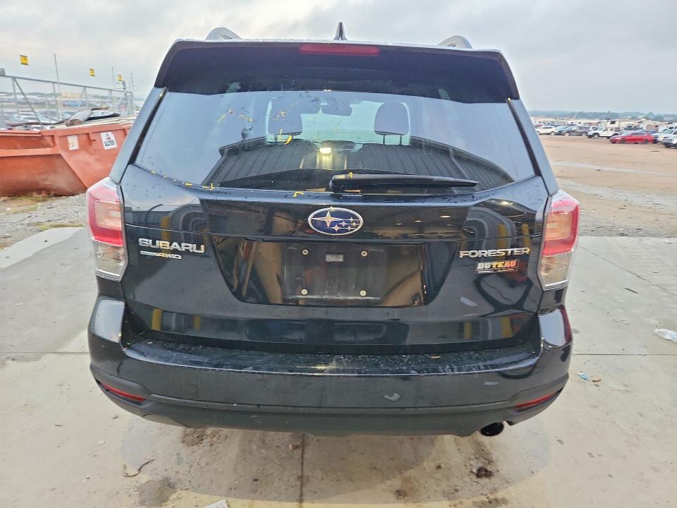 69044616 :رقم المزاد ، JF2SJAEC2JG586709 vin ، 2018 Subaru Forester مزاد بيع