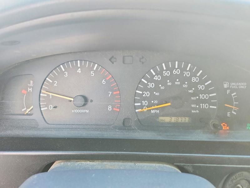 2000 Toyota Tacoma მანქანა იყიდება აუქციონზე, vin: 4TAWN72N7YZ627892, აუქციონის ნომერი: 67772986