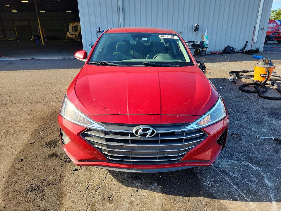 69417106 :رقم المزاد ، 5NPD74LF3LH595745 vin ، 2020 Hyundai Elantra مزاد بيع