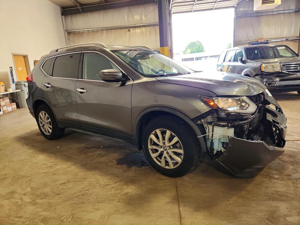 70661396 :رقم المزاد ، JN8AT2MV5JW312167 vin ، 2018 Nissan Rogue مزاد بيع