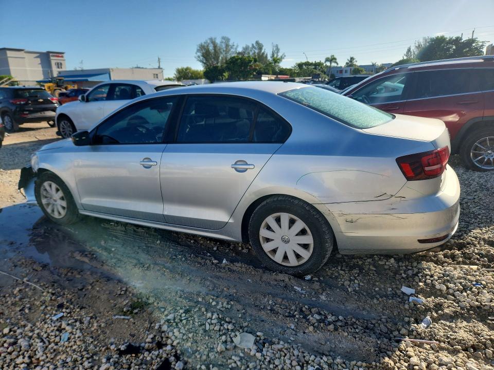 70533226 :رقم المزاد ، 3VW267AJ5GM313492 vin ، 2016 Volkswagen Jetta مزاد بيع
