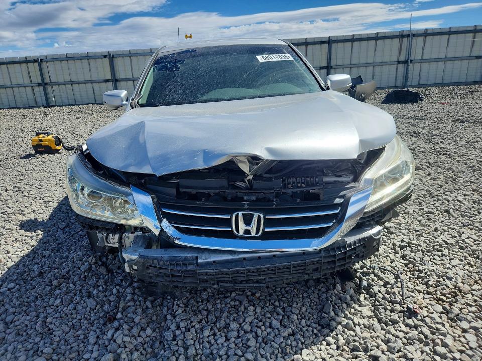 Продажа на аукционе авто 2015 Honda Accord, vin: 1HGCR2F71FA051563, номер лота: 68014836