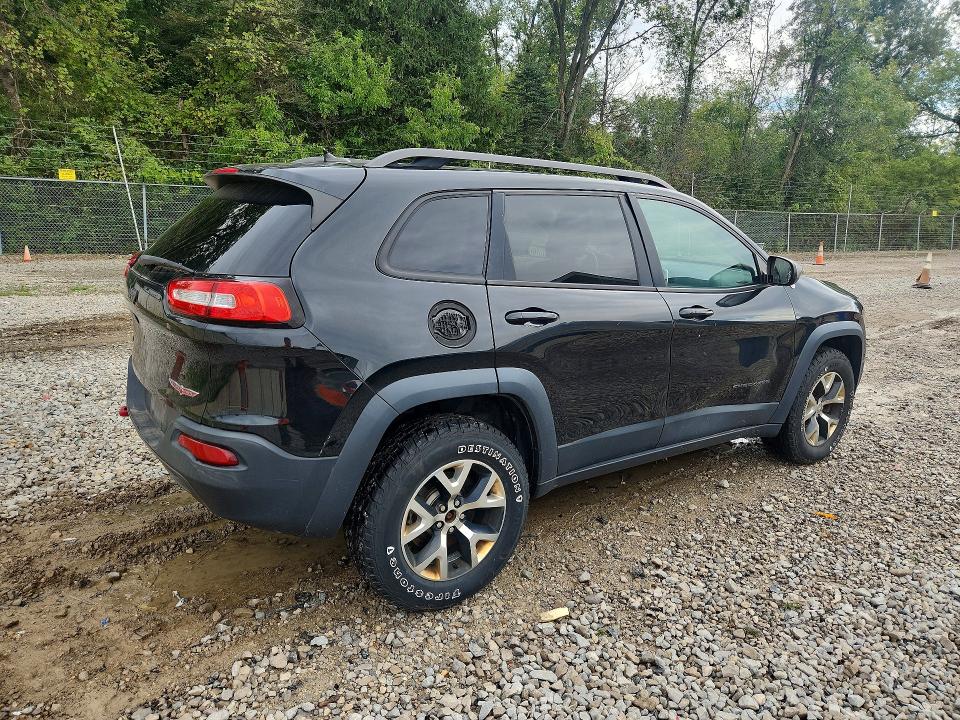 Продаж на аукціоні авто 2015 Jeep Cherokee, vin: 1C4PJMBB0FW601545, номер лоту: 70430046