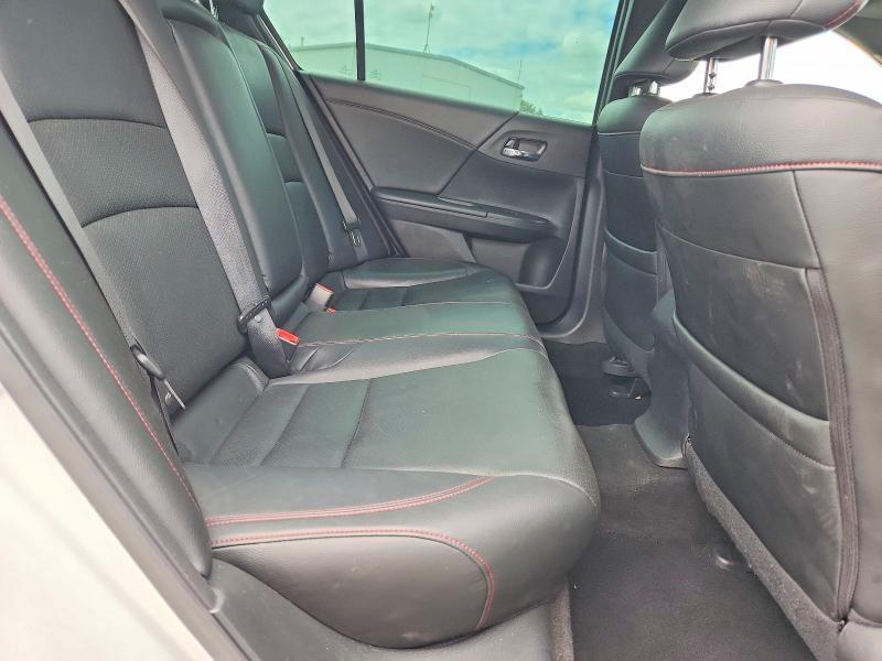2017 Honda Accord მანქანა იყიდება აუქციონზე, vin: 1HGCR2F17HA178977, აუქციონის ნომერი: 67539776