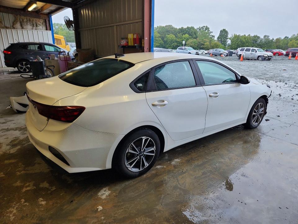 70113446 :رقم المزاد ، 3KPF24AD9RE768898 vin ، 2024 Kia Forte مزاد بيع