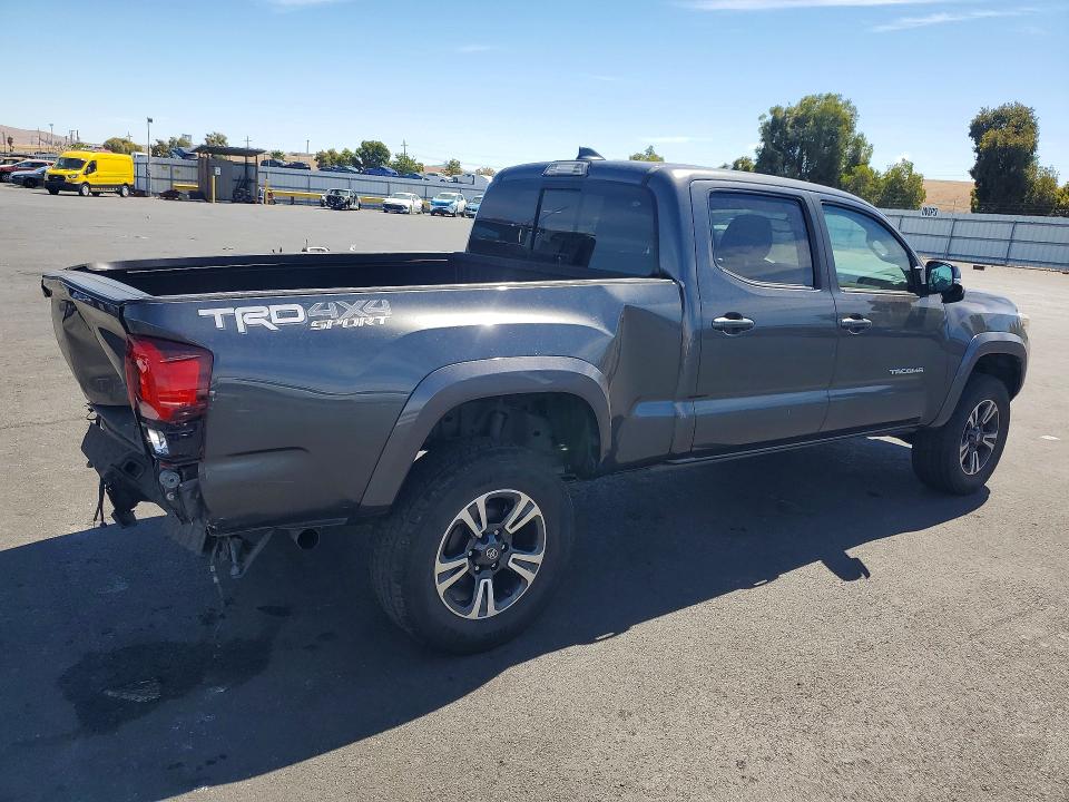 68412006 :رقم المزاد ، 3TMDZ5BN4JM047852 vin ، 2018 Toyota Tacoma مزاد بيع
