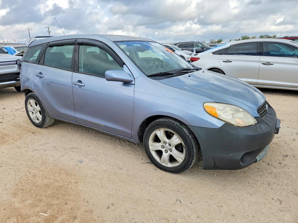 70531126 :رقم المزاد ، 2T1KR32E65C349296 vin ، 2005 Toyota Matrix مزاد بيع