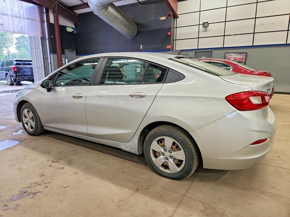 67426726 :رقم المزاد ، 3G1BC5SM2HS565876 vin ، 2017 Chevrolet Cruze مزاد بيع