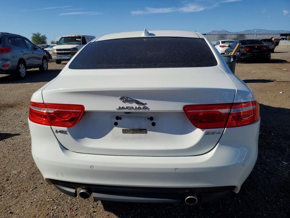 Продаж на аукціоні авто 2017 Jaguar Xe, vin: SAJAD4BG6HA965821, номер лоту: 68600946