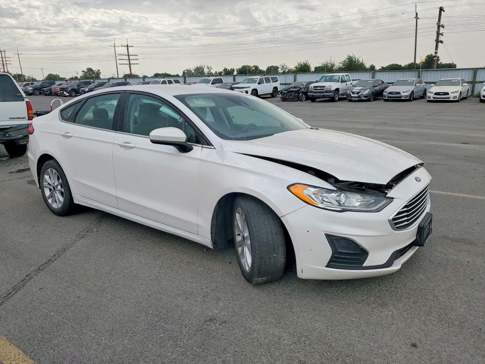 67018246 :رقم المزاد ، 3FA6P0HDXKR177497 vin ، 2019 Ford Fusion مزاد بيع