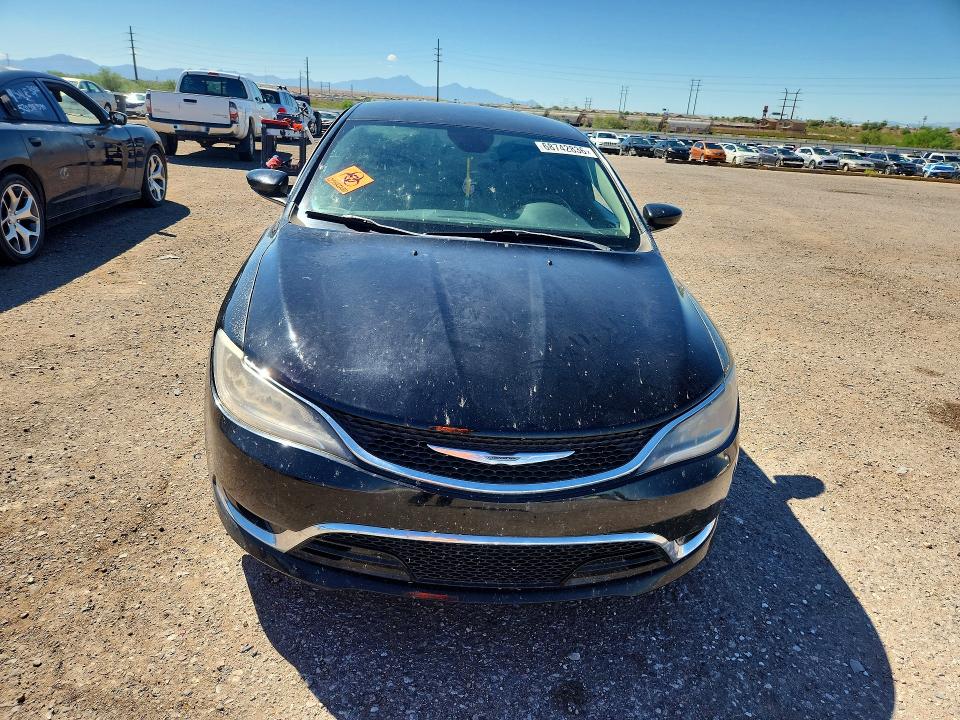 68742836 :رقم المزاد ، 1C3CCCCB7FN583993 vin ، 2015 Chrysler 200 مزاد بيع