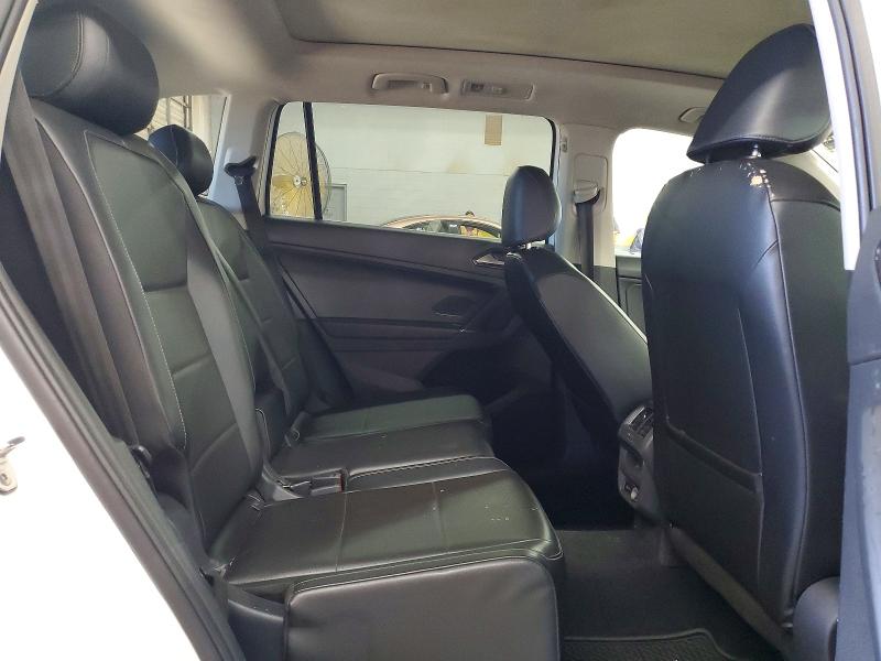 Продаж на аукціоні авто 2018 Volkswagen Tiguan, vin: 3VV2B7AX8JM185907, номер лоту: 67533326