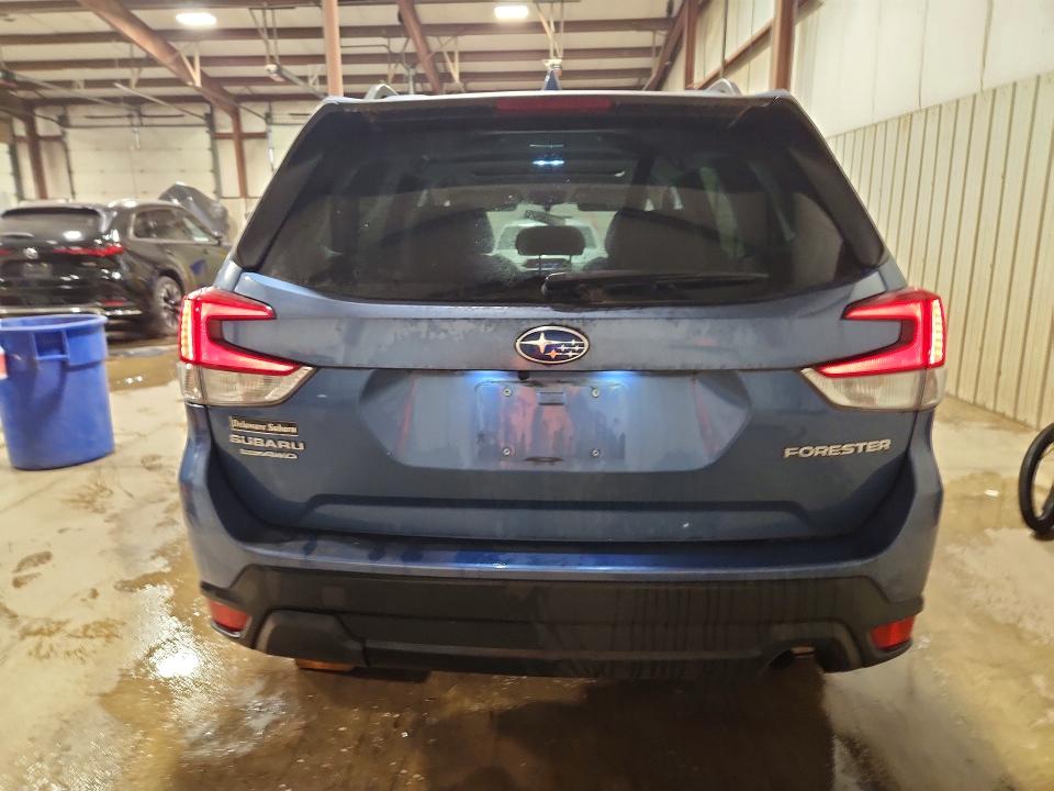 69287096 :رقم المزاد ، JF2SKAEC0NH418578 vin ، 2022 Subaru Forester مزاد بيع