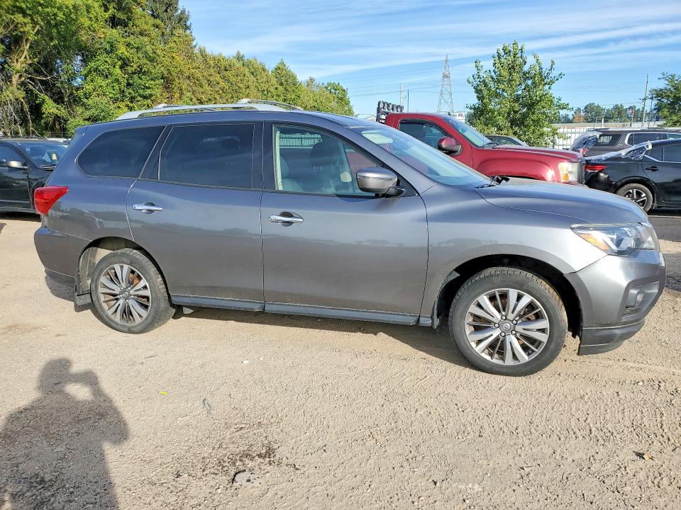 Продажа на аукционе авто 2018 Nissan Pathfinder, vin: 5N1DR2MM6JC623053, номер лота: 69133606