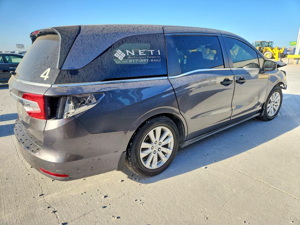 68997036 :رقم المزاد ، 5FNRL6H24JB036106 vin ، 2018 Honda Odyssey مزاد بيع
