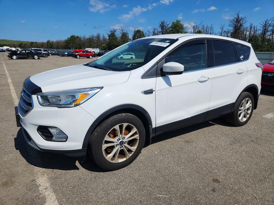 Продажа на аукционе авто 2017 Ford Escape, vin: 1FMCU9GD2HUA21236, номер лота: 68822826