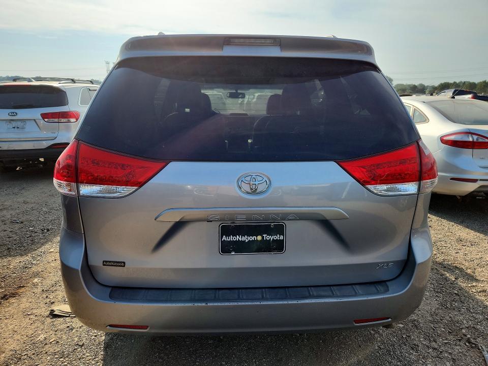 Aukcja sprzedaży 2014 Toyota Sienna, vin: 5TDYK3DC9ES513724, numer aukcji: 67012976