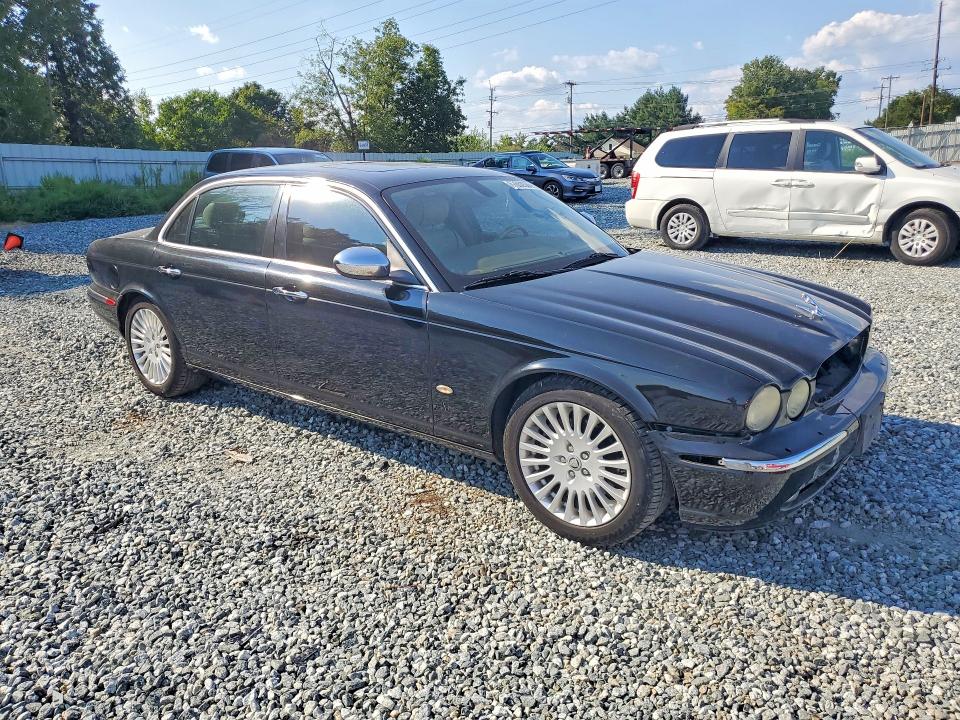 2006 Jaguar Vandenplas მანქანა იყიდება აუქციონზე, vin: SAJWA82B46SG50519, აუქციონის ნომერი: 67652506