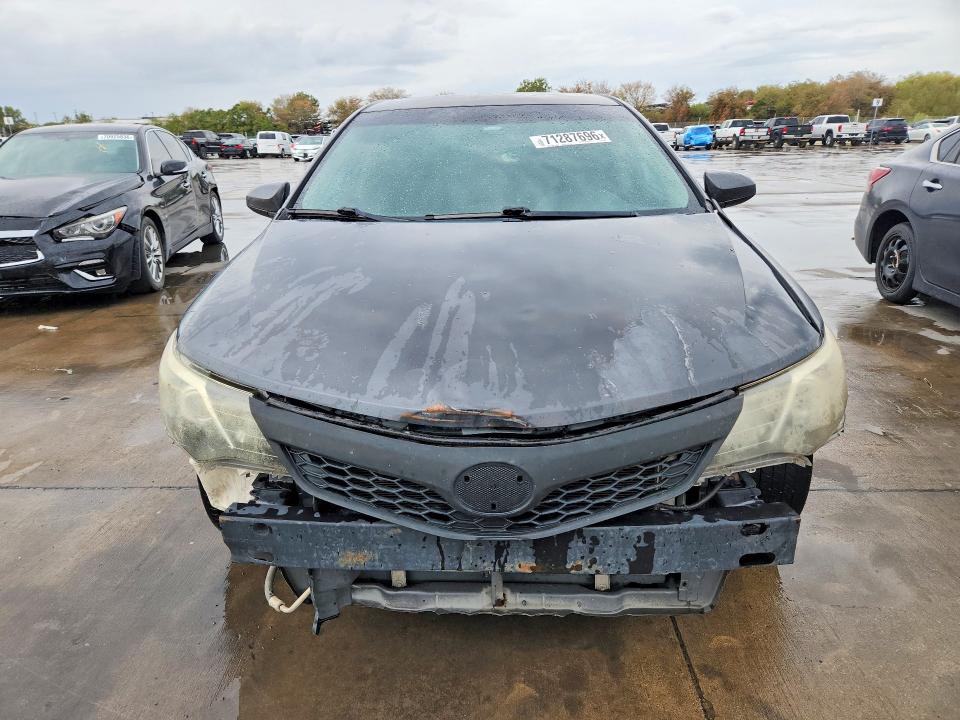 71287696 :رقم المزاد ، 4T1BF1FK2CU170181 vin ، 2012 Toyota Camry مزاد بيع