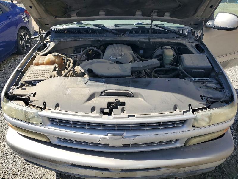 2002 Chevrolet Suburban მანქანა იყიდება აუქციონზე, vin: 1GNEC16T42J216099, აუქციონის ნომერი: 69443326